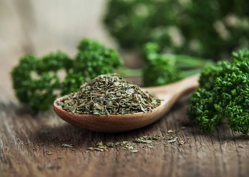 How do you dry, store and use parsley?