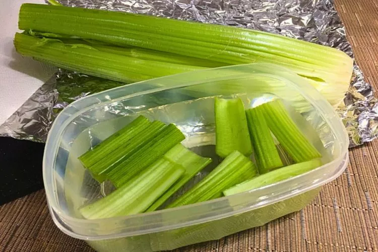 Store the harvested celery properly