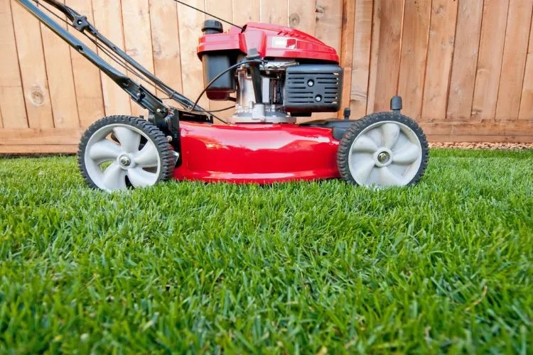 How to remove lawn mower wheel retaining clip